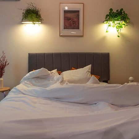 Appartamento Tranquility Downtown Atene Esterno foto